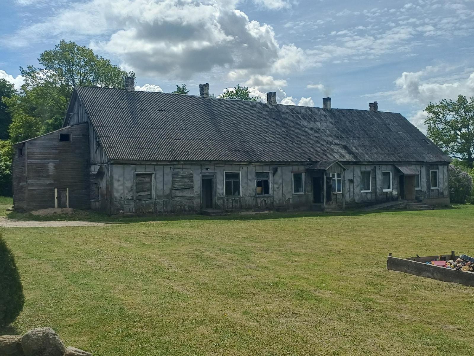 Butas — Šiaulių r. sav.