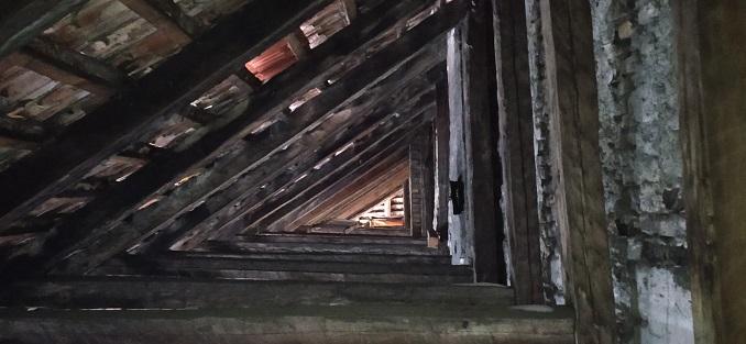 Neįrengta pastogė — Vilniaus m. sav.
