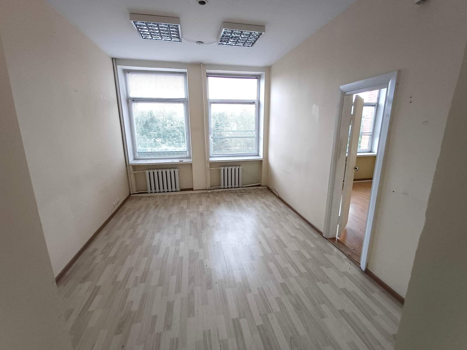 Administracinis pastatas — Panevėžio m. sav.