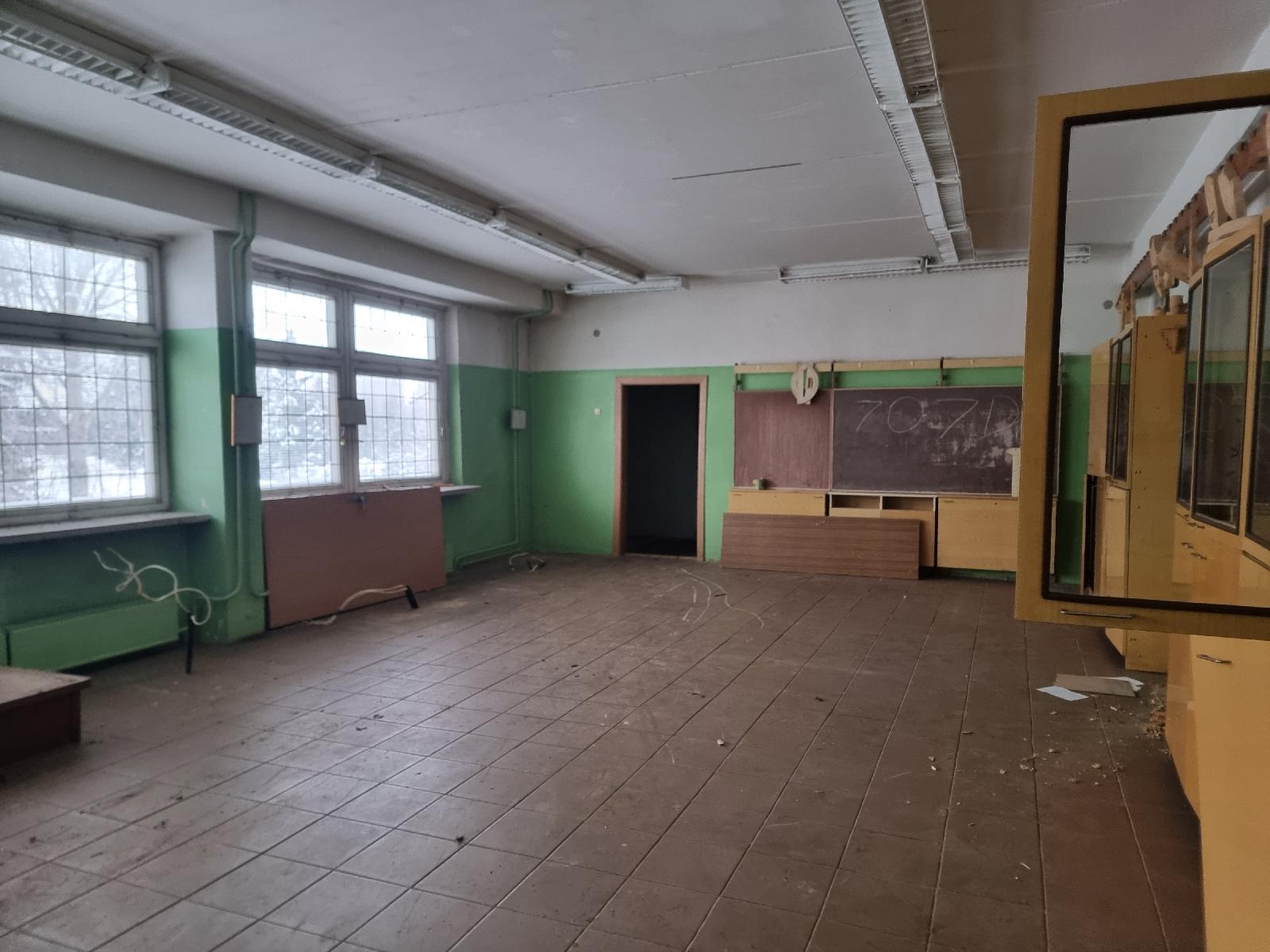 Mokykla — Kupiškio r. sav.