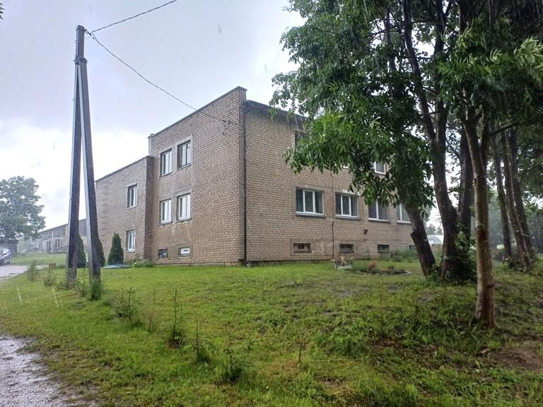 Butas — Plungės r. sav.