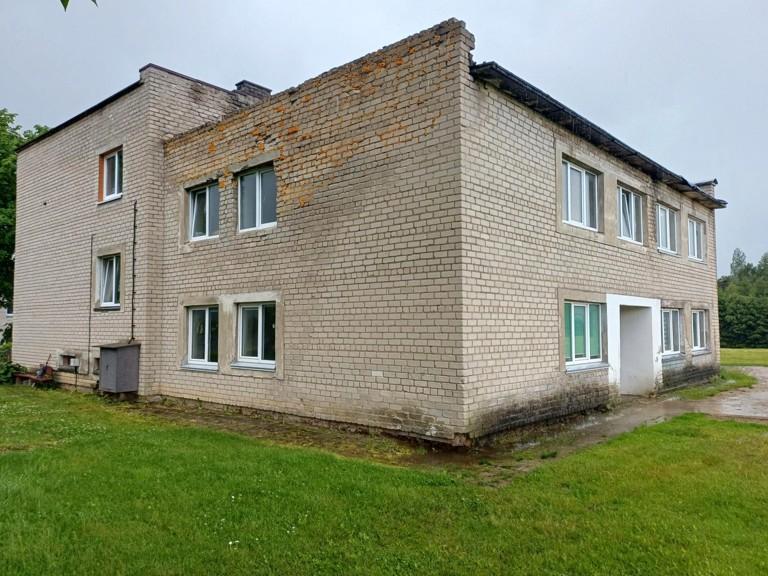 Butas — Plungės r. sav.