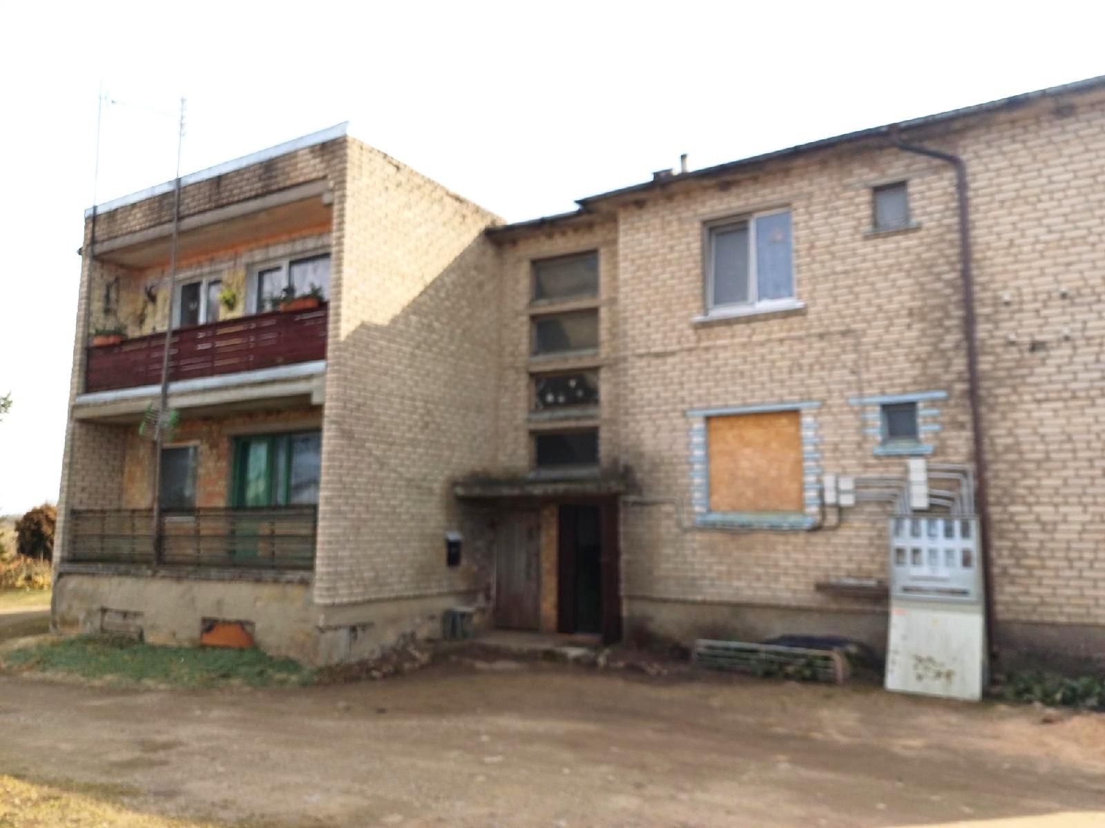 Butas — Joniškio r. sav.