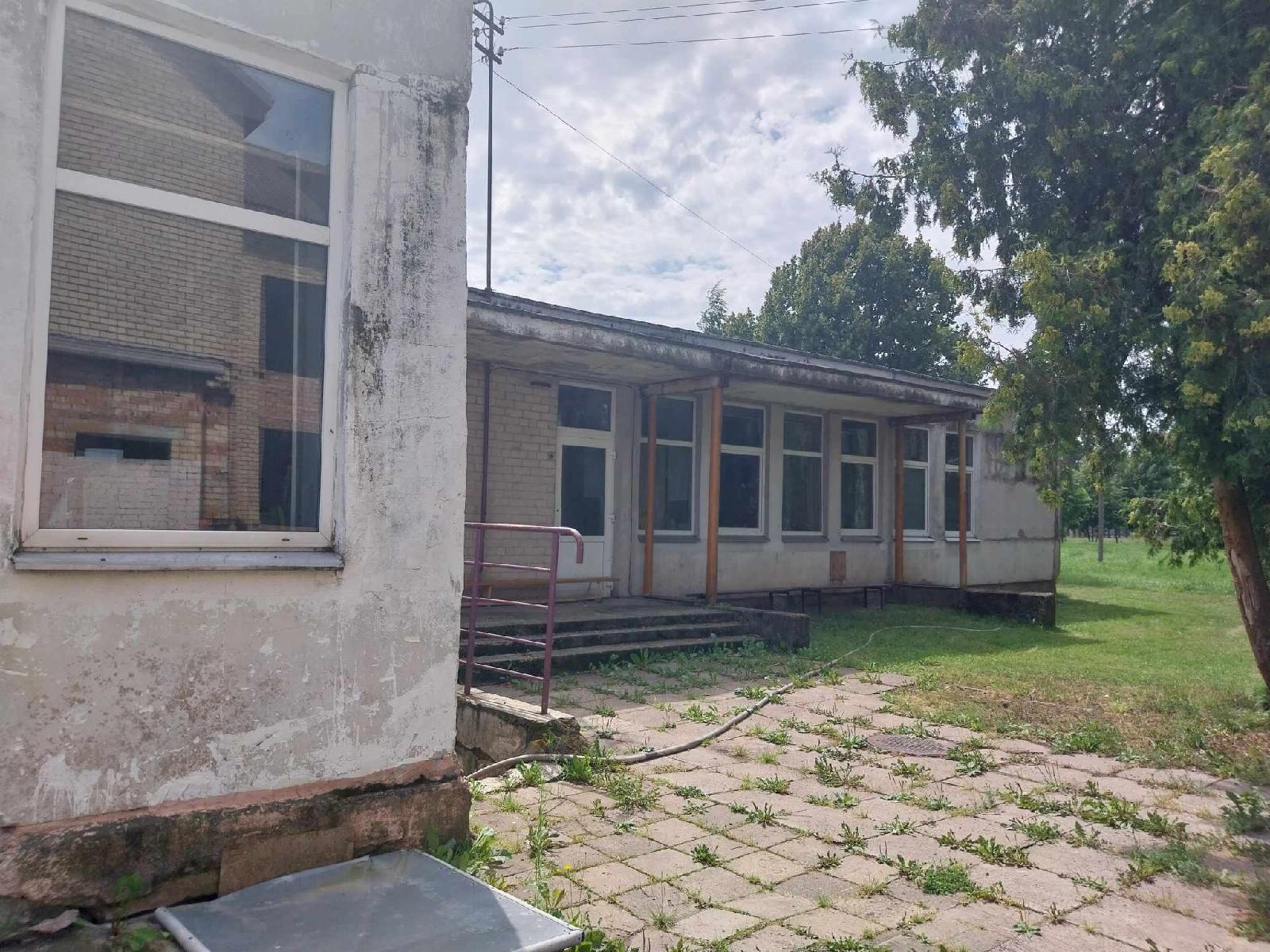 Mokykla — Vilkaviškio r. sav.