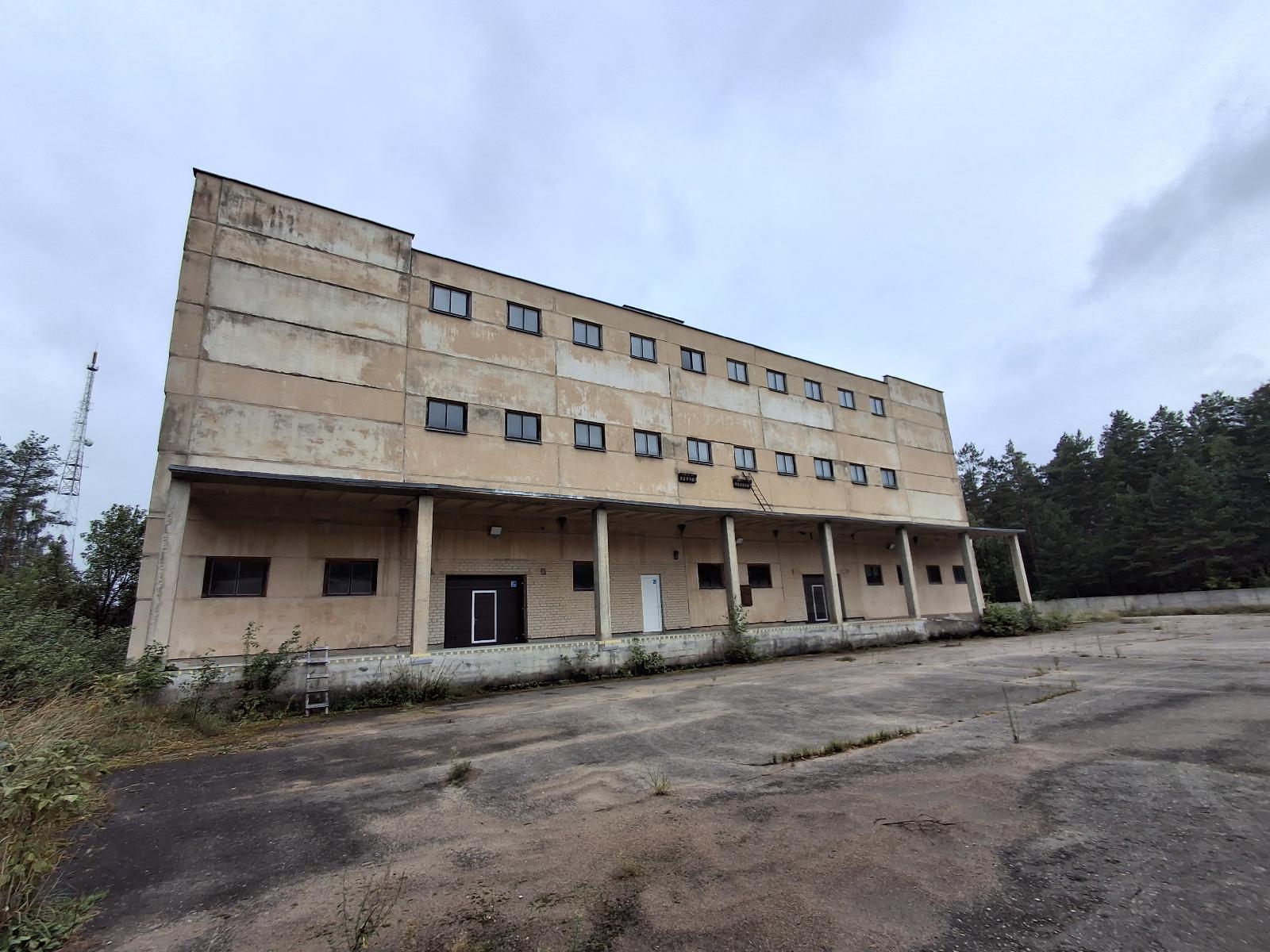 Nuomojamas turtas: Administracinis — Varėnos r. sav.