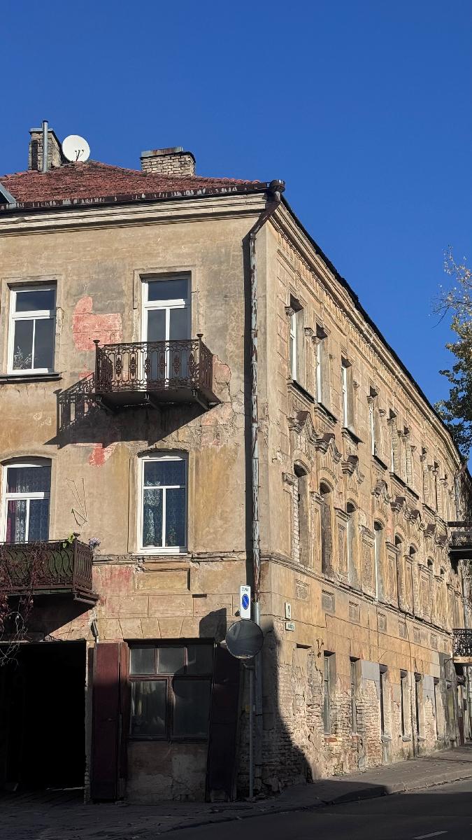 Neįrengta pastogė — Vilniaus m. sav.