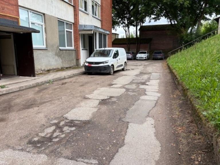 Butas — Anykščių r. sav.
